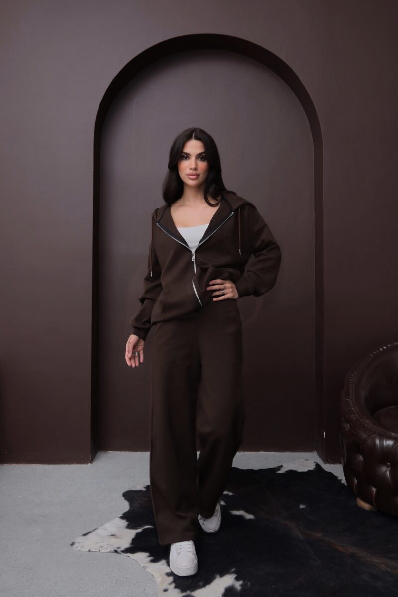 Edited in Tezza with: Vintage, Exposure, Brightness, Shadows, & Highlights