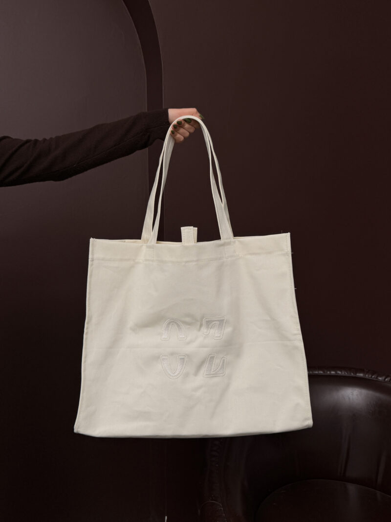 Edited in Tezza with: Cocoa, Exposure, Contrast, & Shadows